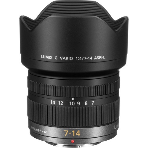 PANASONIC 7-14mm f/4 LUMIX...