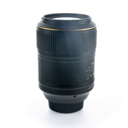 NIKKOR 105mm f/2.8G IF ED...