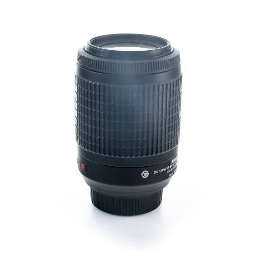 NIKON AF-S 55-200mm f/4-5.6...