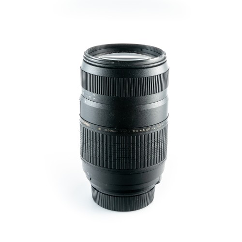 TAMRON 70-300mm f/4-5.6 Di...