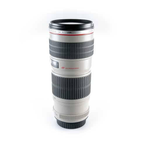 CANON EF 70-200mm f/4 L USM...