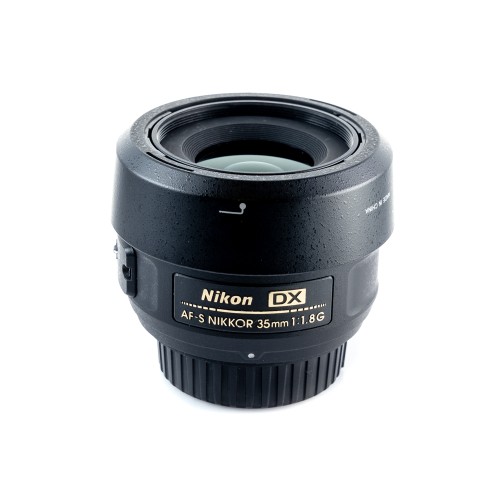 NIKON AF-S 35mm f/1.8 G DX...