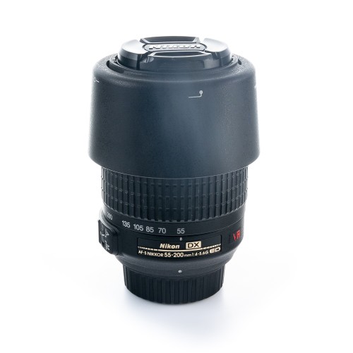 NIKON AF-S 55-200mm f/4-5.6...