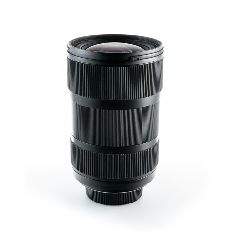 SIGMA 18-35mm f/1.8 DC (N)...