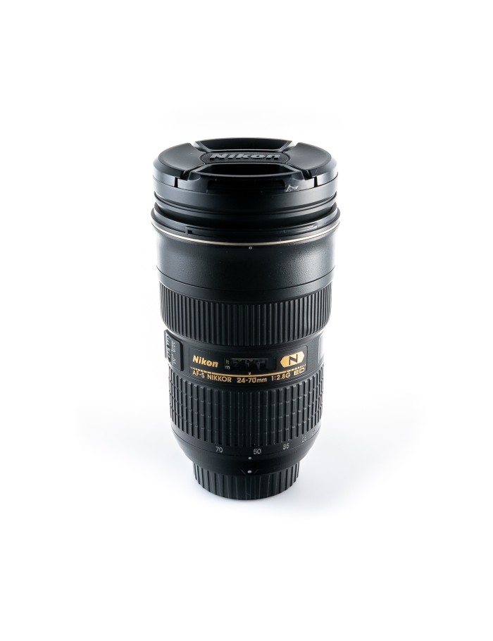 NIKON AF-S 24-70mm f/2.8 G...