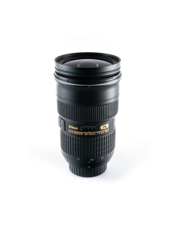 NIKON AF-S 24-70mm f/2.8 G...